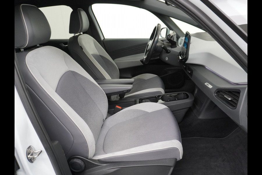 Volkswagen ID.3 58kWh 204PK First Navi Adapt.Cruise Control Pdc Apple Carplay Android Navi Ecc Led Stoel-Stuurverwarming DAB Keyless Advanced Lmv Bluetooth Regensensor Rijstrooksensor Verkeersbord detectie Mirrorlink Grootste accu Garantie op accu t/m 02-12-2028