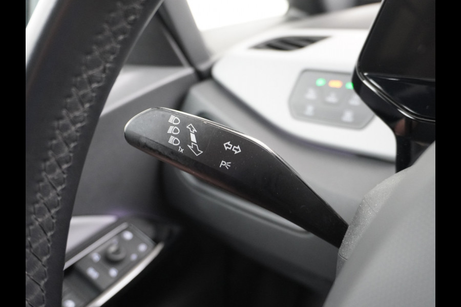 Volkswagen ID.3 58kWh 204PK First Navi Adapt.Cruise Control Pdc Apple Carplay Android Navi Ecc Led Stoel-Stuurverwarming DAB Keyless Advanced Lmv Bluetooth Regensensor Rijstrooksensor Verkeersbord detectie Mirrorlink Grootste accu Garantie op accu t/m 02-12-2028