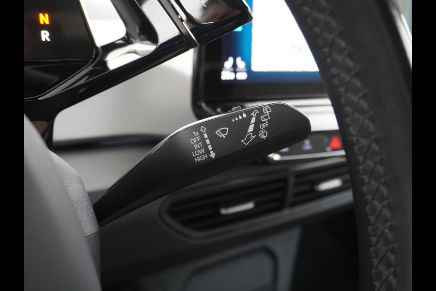 Volkswagen ID.3 58kWh 204PK First Navi Adapt.Cruise Control Pdc Apple Carplay Android Navi Ecc Led Stoel-Stuurverwarming DAB Keyless Advanced Lmv Bluetooth Regensensor Rijstrooksensor Verkeersbord detectie Mirrorlink Grootste accu Garantie op accu t/m 02-12-2028