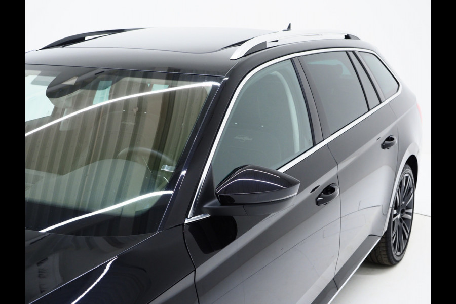 Škoda Superb Combi 1.4 TSI iV Laurin & Klement | Panoramadak | Trekhaak | Canton | 360 | Keyless | Adaptive Cruise