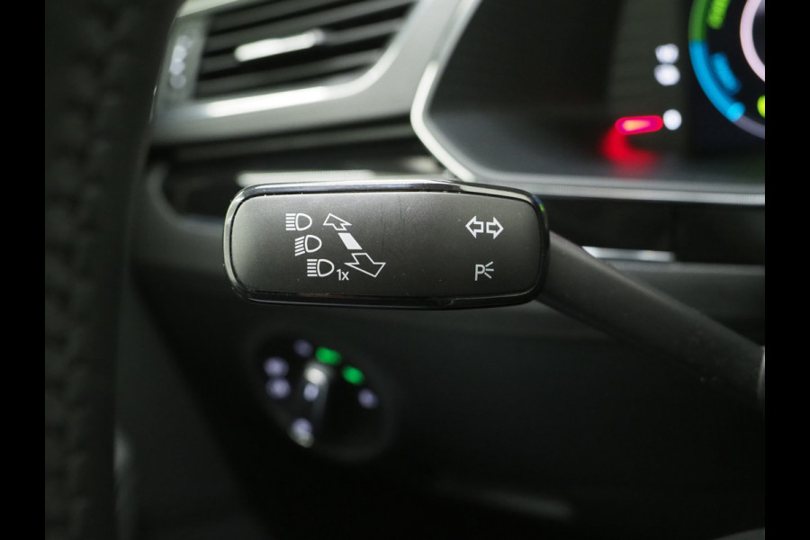 Škoda Superb Combi 1.4 TSI iV Laurin & Klement | Panoramadak | Trekhaak | Canton | 360 | Keyless | Adaptive Cruise