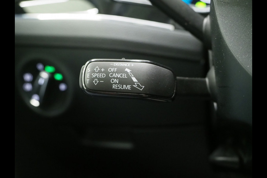 Škoda Superb Combi 1.4 TSI iV Laurin & Klement | Panoramadak | Trekhaak | Canton | 360 | Keyless | Adaptive Cruise