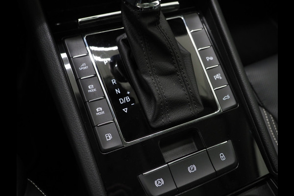 Škoda Superb Combi 1.4 TSI iV Laurin & Klement | Panoramadak | Trekhaak | Canton | 360 | Keyless | Adaptive Cruise