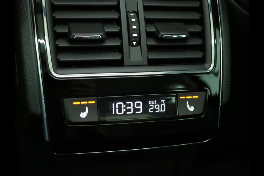 Škoda Superb Combi 1.4 TSI iV Laurin & Klement | Panoramadak | Trekhaak | Canton | 360 | Keyless | Adaptive Cruise