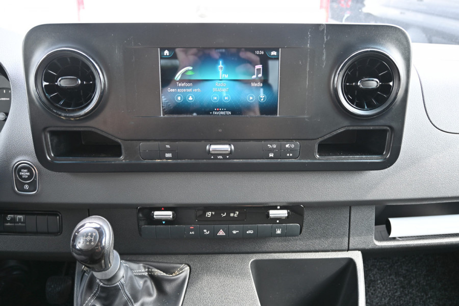 Mercedes-Benz Sprinter 316 CDI L2 Dubbele cabine Open laadbak 3500 kg Trekhaak, Standkachel, MBUX, Brake assyst