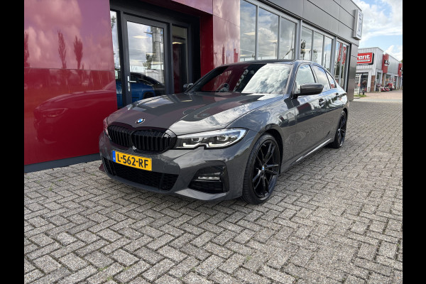 BMW 3-serie 320i Business Edition | M-Sport | 19" velgen | Electrische trekhaak