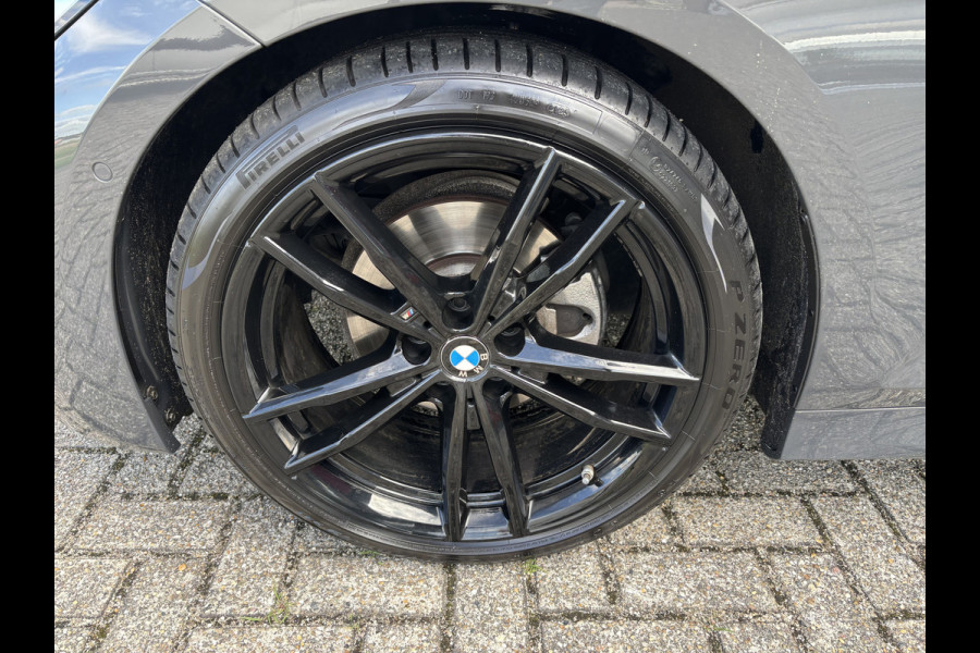 BMW 3-serie 320i Business Edition | M-Sport | 19" velgen | Electrische trekhaak