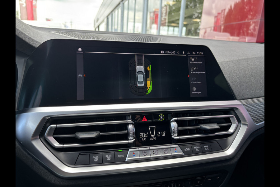 BMW 3-serie 320i Business Edition | M-Sport | 19" velgen | Electrische trekhaak