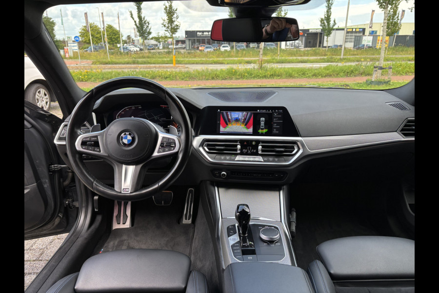 BMW 3-serie 320i Business Edition | M-Sport | 19" velgen | Electrische trekhaak