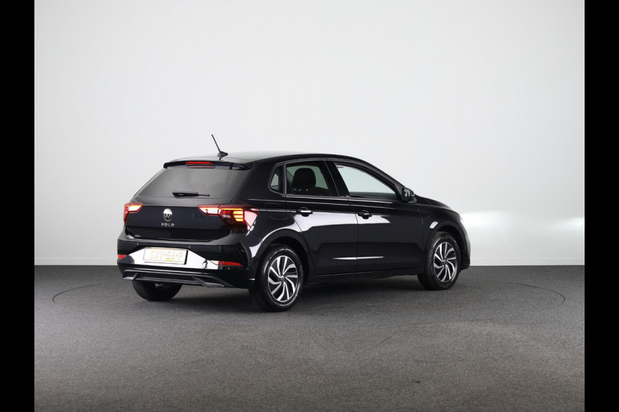 Volkswagen Polo 1.0 TSI Life Edition 95 pk Automaat (DSG) | Verlengde garantie | Navigatie | Parkeersensoren achter | Achteruitrijcamera | Adaptieve cruise control | LED koplampen |