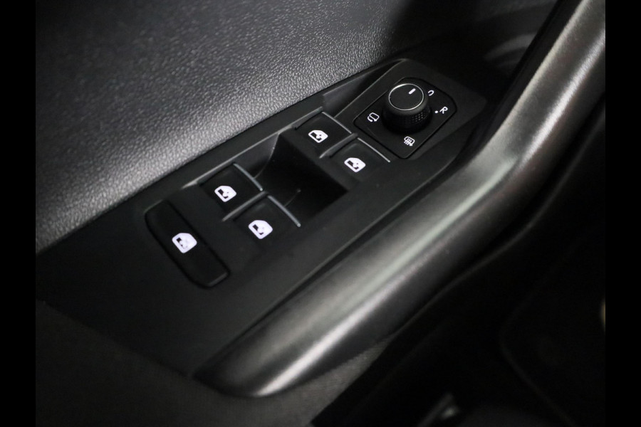 Volkswagen Polo 1.0 TSI Life Edition 95 pk Automaat (DSG) | Verlengde garantie | Navigatie | Parkeersensoren achter | Achteruitrijcamera | Adaptieve cruise control | LED koplampen |