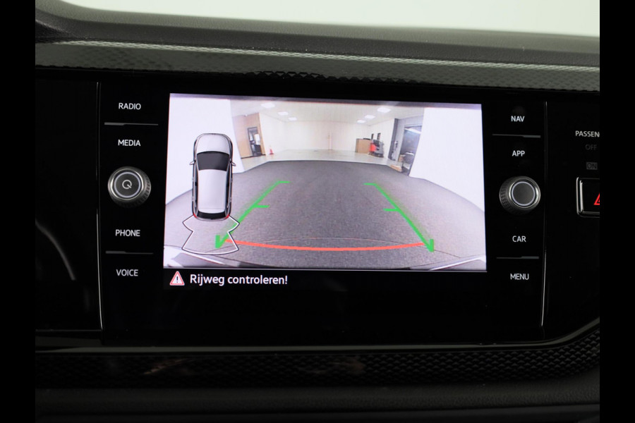Volkswagen Polo 1.0 TSI Life Edition 95 pk Automaat (DSG) | Verlengde garantie | Navigatie | Parkeersensoren achter | Achteruitrijcamera | Adaptieve cruise control | LED koplampen |