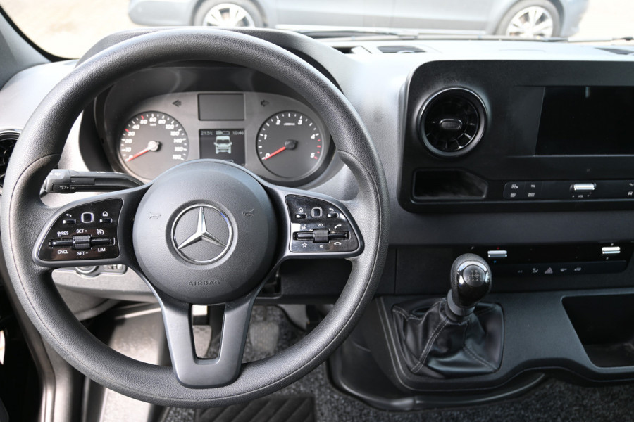 Mercedes-Benz Sprinter 317 CDI L2H2 RWD MBUX navigatie, 360 graden camera, Geveerde stoel, Etc.