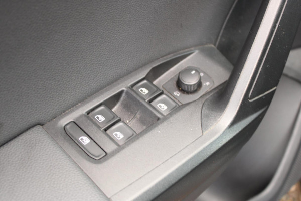 Seat Ibiza 1.0 TSI 116PK FR BusinessIntense Plus TopSport !!NIEUWBINNEN!!