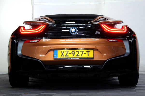 BMW i8 Roadster 1.5 375pk NAP HUD DAB LEDER CAMERA NAV BT '19