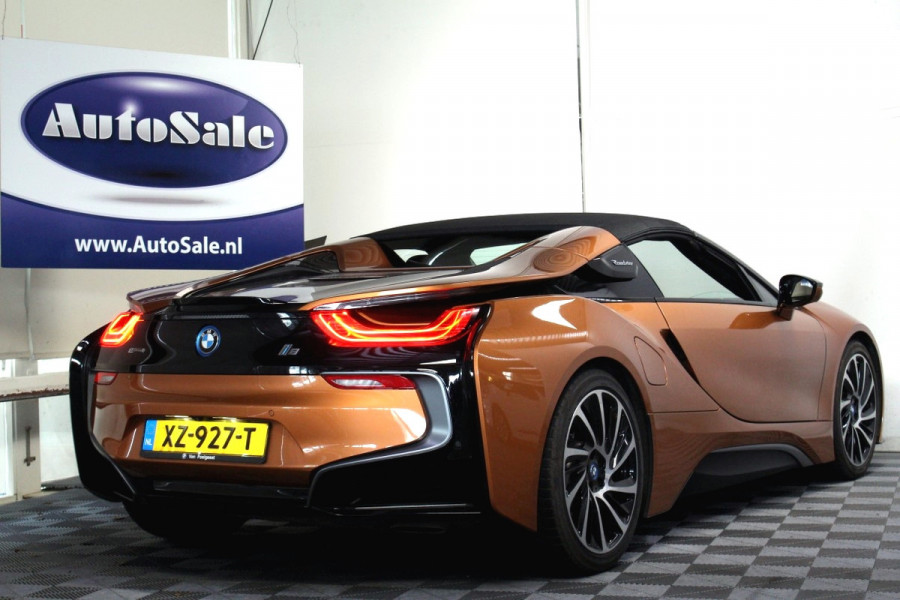 BMW i8 Roadster 1.5 375pk NAP HUD DAB LEDER CAMERA NAV BT '19
