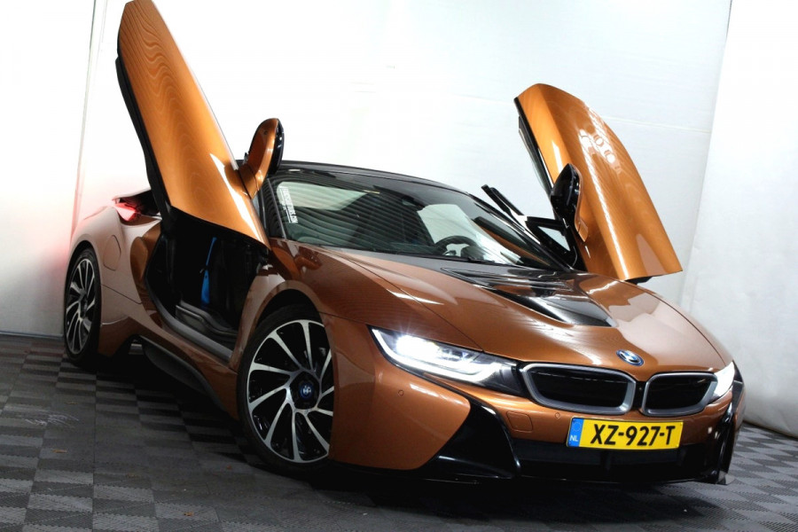 BMW i8 Roadster 1.5 375pk NAP HUD DAB LEDER CAMERA NAV BT '19