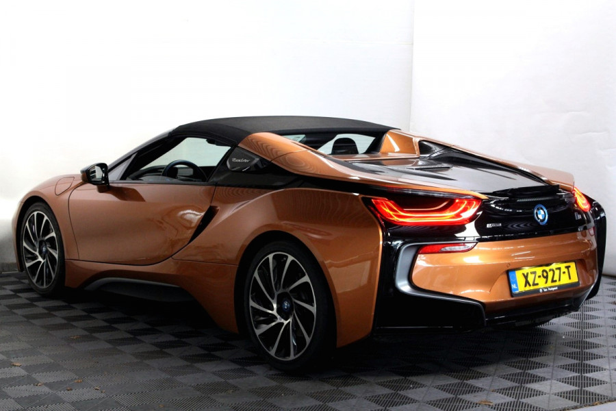 BMW i8 Roadster 1.5 375pk NAP HUD DAB LEDER CAMERA NAV BT '19