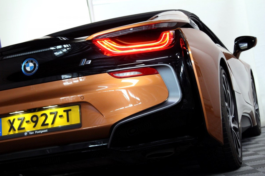 BMW i8 Roadster 1.5 375pk NAP HUD DAB LEDER CAMERA NAV BT '19