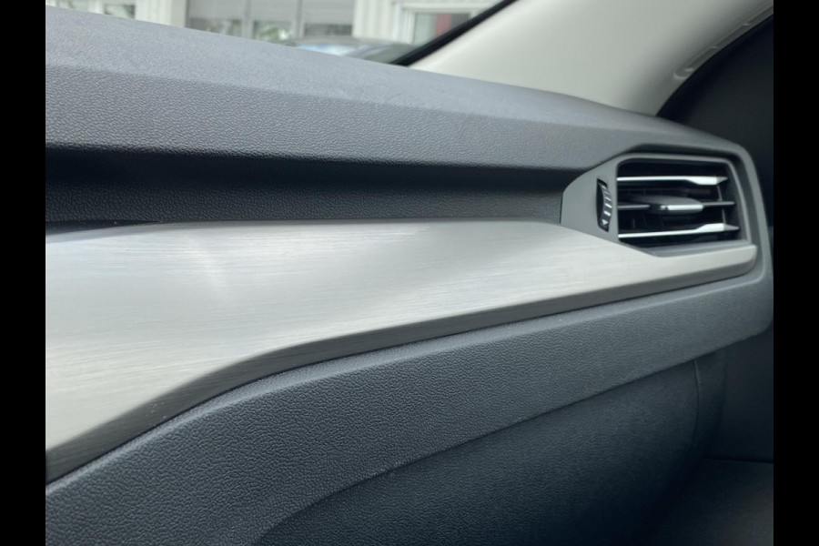 Ford Kuga 2.5 PHEV Titanium 225pk | Driver Assistance Pack | Winterpack | SYNC 3 Navigatie | 1.500kg Trekgewicht