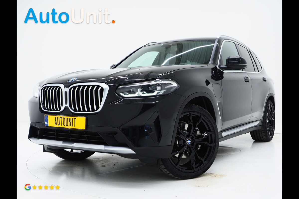 BMW X3 xDrive30e LCI 292PK | Leder | Sportstoelen | Zwarte Hemel | Camera | DAB | Carplay