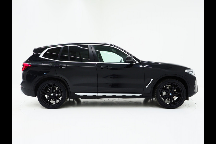 BMW X3 xDrive30e LCI 292PK | Leder | Sportstoelen | Zwarte Hemel | Camera | DAB | Carplay