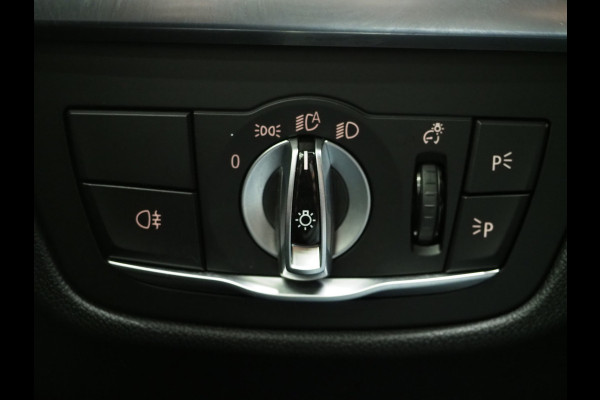 BMW X3 xDrive30e LCI 292PK | Leder | Sportstoelen | Zwarte Hemel | Camera | DAB | Carplay