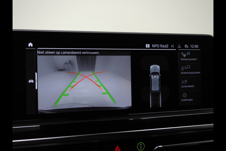 BMW X3 xDrive30e LCI 292PK | Leder | Sportstoelen | Zwarte Hemel | Camera | DAB | Carplay