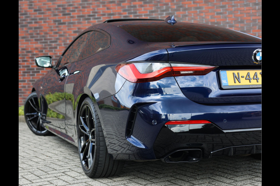 BMW M440i Coupé xDrive High Executive | Pano - Trekhaak - HUD
