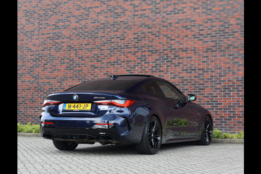 BMW M440i Coupé xDrive High Executive | Pano - Trekhaak - HUD