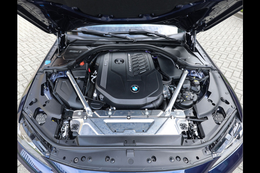 BMW M440i Coupé xDrive High Executive | Pano - Trekhaak - HUD