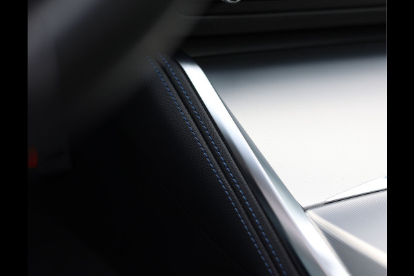BMW M440i Coupé xDrive High Executive | Pano - Trekhaak - HUD
