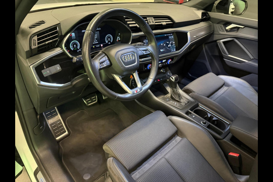Audi Q3 Sportback 45 TFSI e 2X S-LINE BLACKLINE PANO/NAVI/DAB/LED/ECC/PDC/CRUISE///