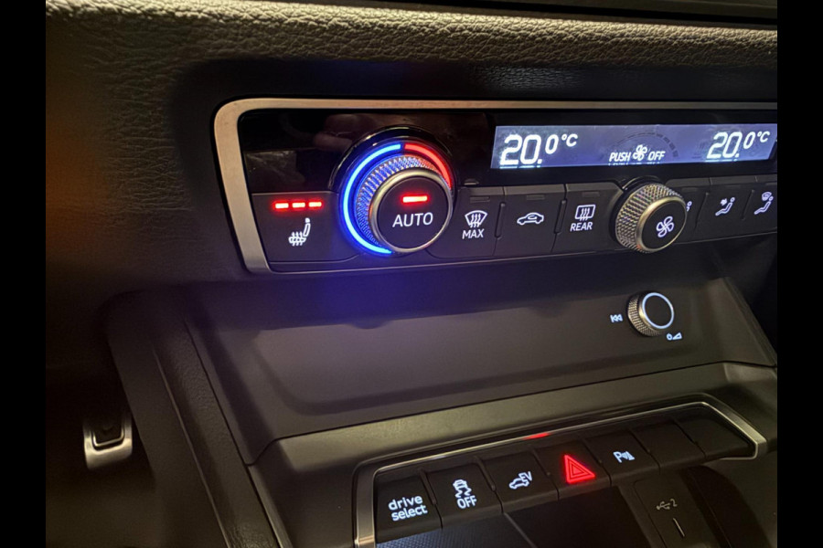 Audi Q3 Sportback 45 TFSI e 2X S-LINE BLACKLINE PANO/NAVI/DAB/LED/ECC/PDC/CRUISE///