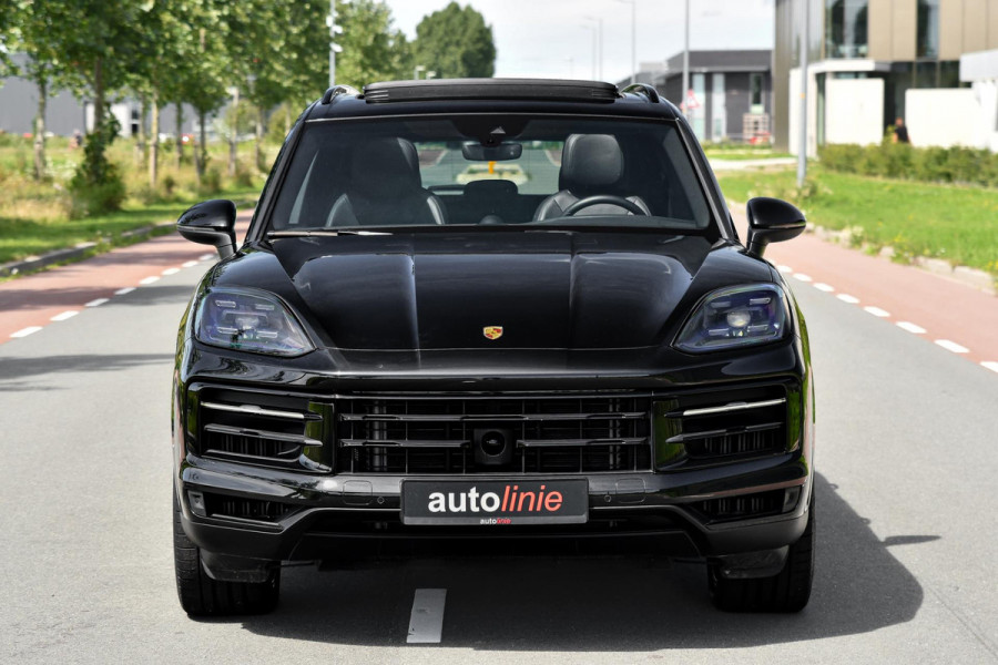 Porsche Cayenne 3.0 E-Hybrid. Nw Model, Chrono, Luchtvering, Pano, Memory, ACC, Camera, Trekhaak, Sfeer!
