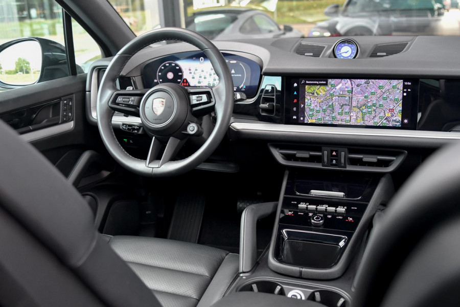 Porsche Cayenne 3.0 E-Hybrid. Nw Model, Chrono, Luchtvering, Pano, Memory, ACC, Camera, Trekhaak, Sfeer!
