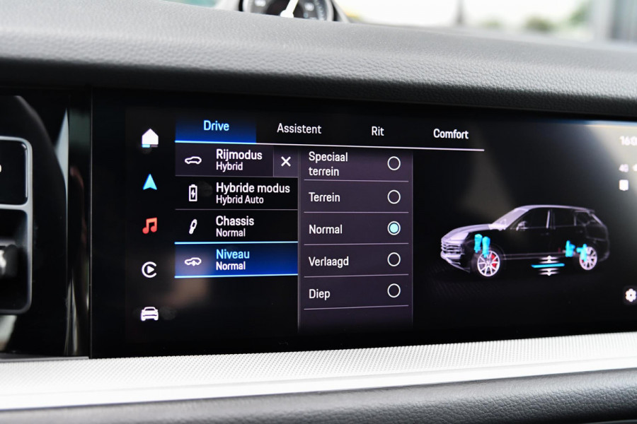 Porsche Cayenne 3.0 E-Hybrid. Nw Model, Chrono, Luchtvering, Pano, Memory, ACC, Camera, Trekhaak, Sfeer!