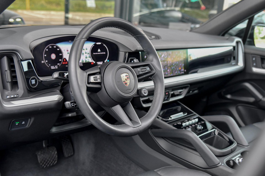 Porsche Cayenne 3.0 E-Hybrid. Nw Model, Chrono, Luchtvering, Pano, Memory, ACC, Camera, Trekhaak, Sfeer!
