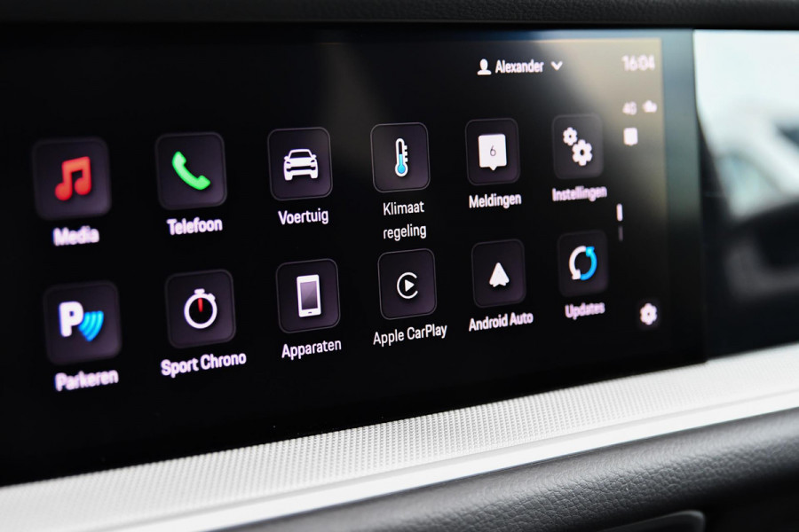 Porsche Cayenne 3.0 E-Hybrid. Nw Model, Chrono, Luchtvering, Pano, Memory, ACC, Camera, Trekhaak, Sfeer!