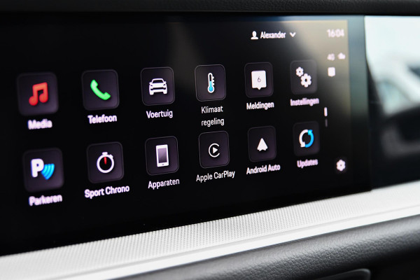 Porsche Cayenne 3.0 E-Hybrid. Nw Model, Chrono, Luchtvering, Pano, Memory, ACC, Camera, Trekhaak, Sfeer!