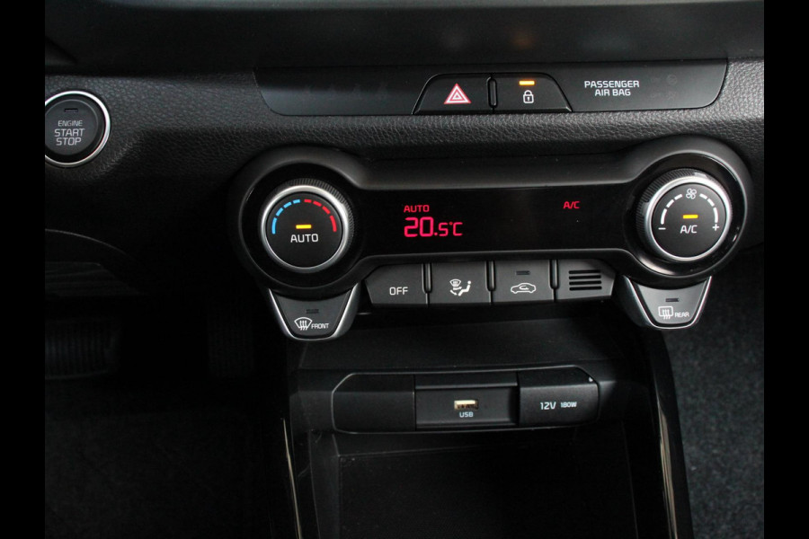 Kia Stonic 1.0 T-GDi MHEV DynamicPlusLine Climate control Adaptieve cruise control Achteruitrijcamera LED Verwarmde voorstoelen Verwarmde stuurwiel Parkeersensoren Apple Carplay/ Android Auto
