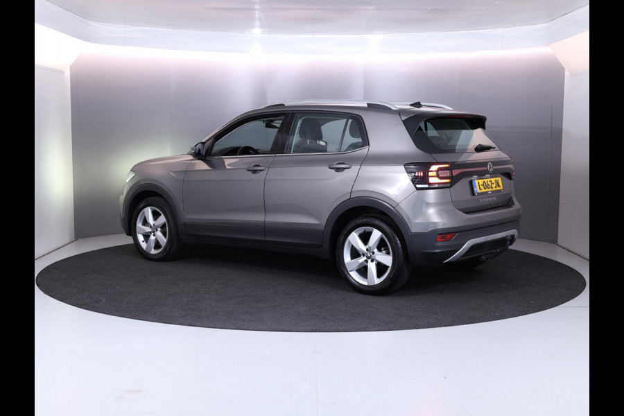 Volkswagen T-Cross 1.0 TSI Style 110 pk | Navigatie | Trekhaak | Parkeersensoren | Adaptieve cruise control | LED koplampen | Apple Carplay/Android Auto |