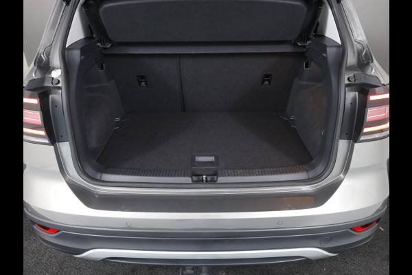 Volkswagen T-Cross 1.0 TSI Style 110 pk | Navigatie | Trekhaak | Parkeersensoren | Adaptieve cruise control | LED koplampen | Apple Carplay/Android Auto |