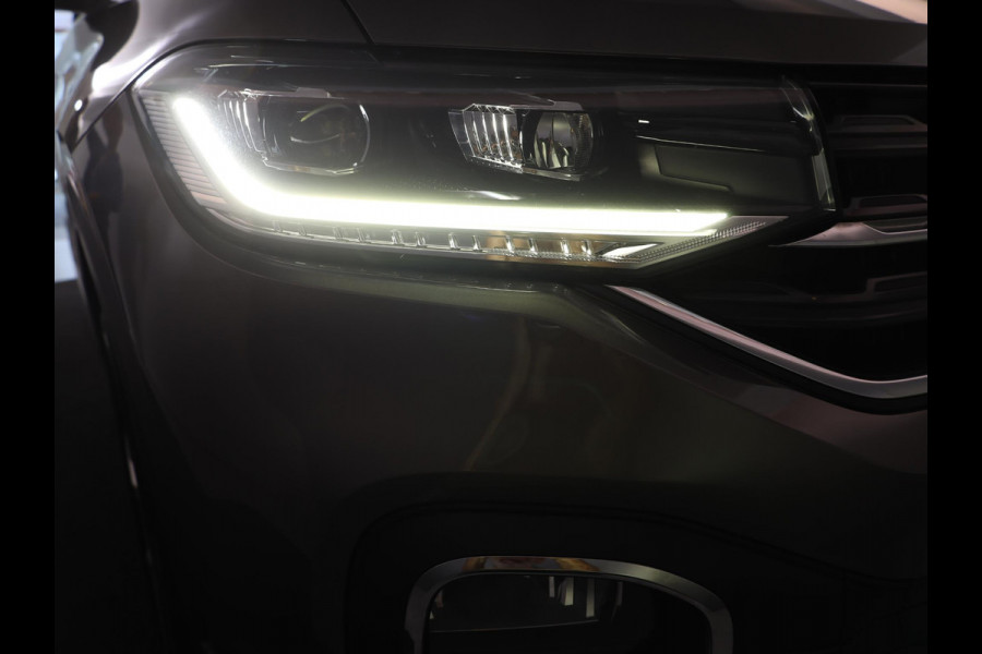 Volkswagen T-Cross 1.0 TSI Style 110 pk | Navigatie | Trekhaak | Parkeersensoren | Adaptieve cruise control | LED koplampen | Apple Carplay/Android Auto |
