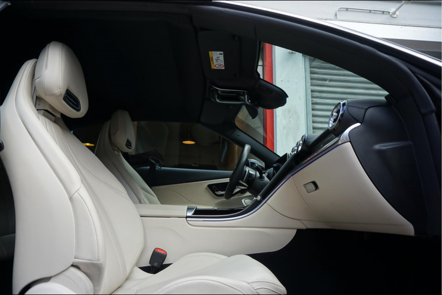 Mercedes-Benz CLE Cabriolet 200 AMG Line | Burmester | Sfeerverlichting | Stoelmassage + ventilatie + verwarming | Nekverwarming | Adaptieve cruise | Lane departure | Apple Carplay | Keyless