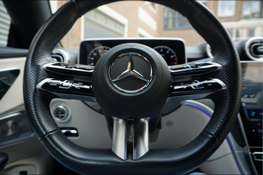 Mercedes-Benz CLE Cabriolet 200 AMG Line | Burmester | Sfeerverlichting | Stoelmassage + ventilatie + verwarming | Nekverwarming | Adaptieve cruise | Lane departure | Apple Carplay | Keyless