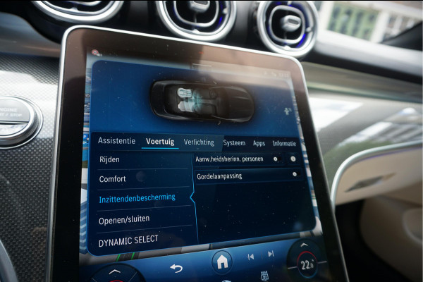 Mercedes-Benz CLE Cabriolet 200 AMG Line | Burmester | Sfeerverlichting | Stoelmassage + ventilatie + verwarming | Nekverwarming | Adaptieve cruise | Lane departure | Apple Carplay | Keyless