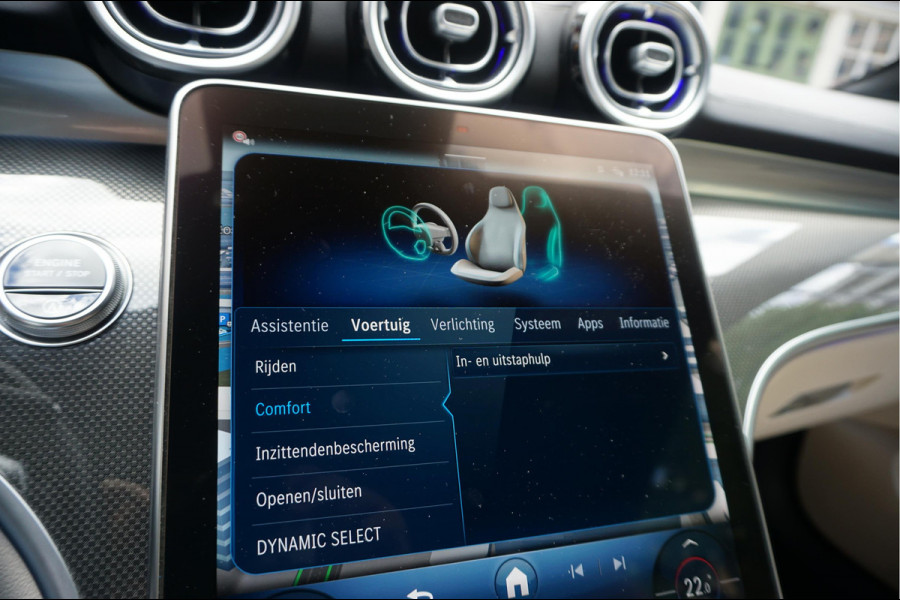 Mercedes-Benz CLE Cabriolet 200 AMG Line | Burmester | Sfeerverlichting | Stoelmassage + ventilatie + verwarming | Nekverwarming | Adaptieve cruise | Lane departure | Apple Carplay | Keyless