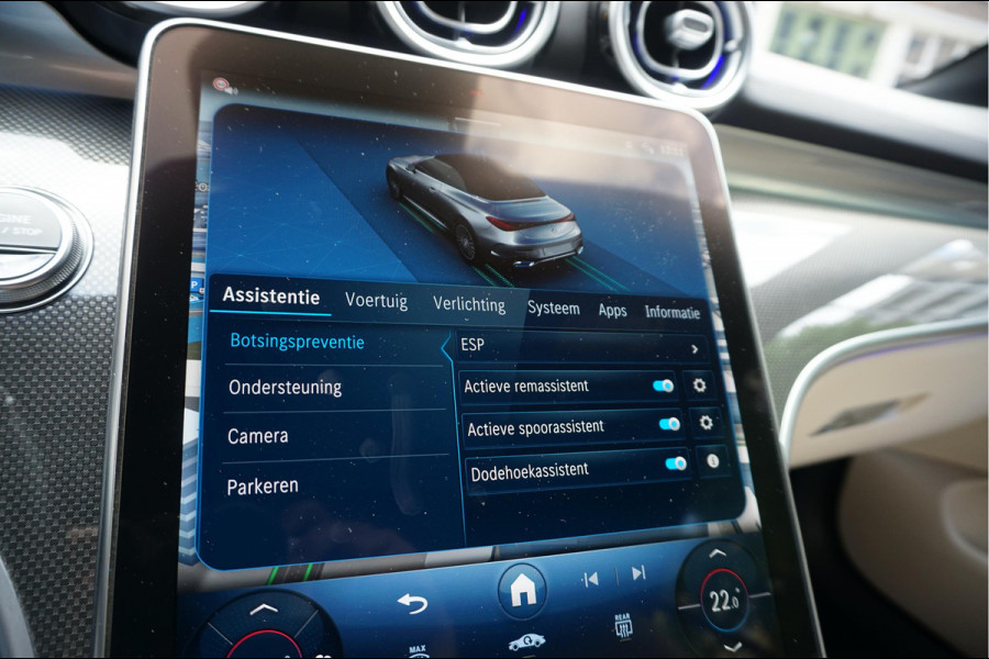 Mercedes-Benz CLE Cabriolet 200 AMG Line | Burmester | Sfeerverlichting | Stoelmassage + ventilatie + verwarming | Nekverwarming | Adaptieve cruise | Lane departure | Apple Carplay | Keyless
