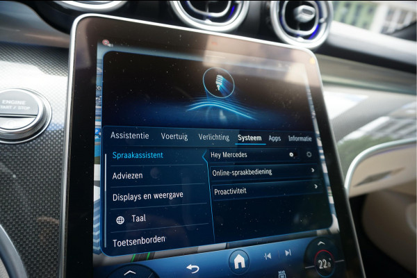 Mercedes-Benz CLE Cabriolet 200 AMG Line | Burmester | Sfeerverlichting | Stoelmassage + ventilatie + verwarming | Nekverwarming | Adaptieve cruise | Lane departure | Apple Carplay | Keyless